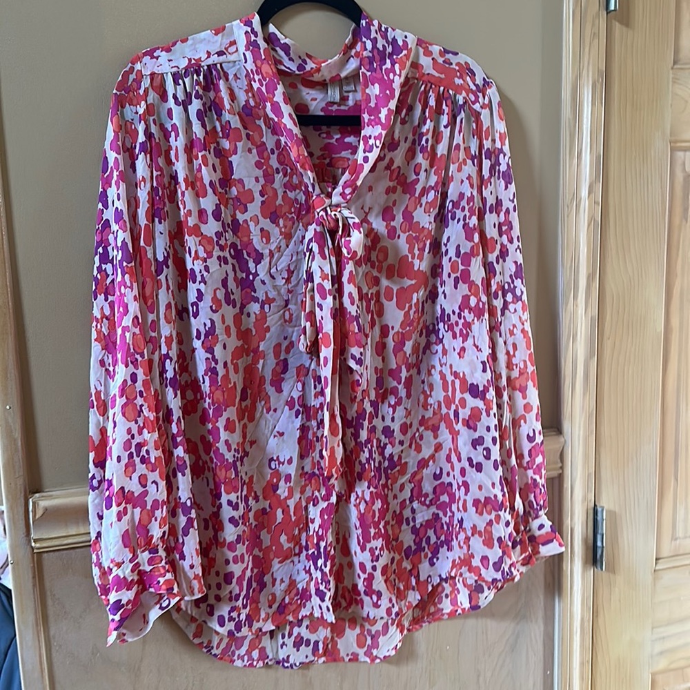 Madison XL pink and purple tuxedo blouse with button sleeve detail